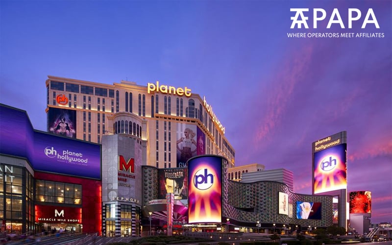 Caesars considering sale of Vegas Planet Hollywood
