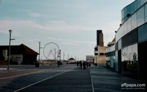 Atlantic City casino workers battle smoking ban
