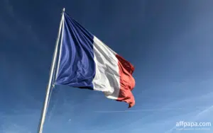 French regulators warn sports gamblers on online tipsters