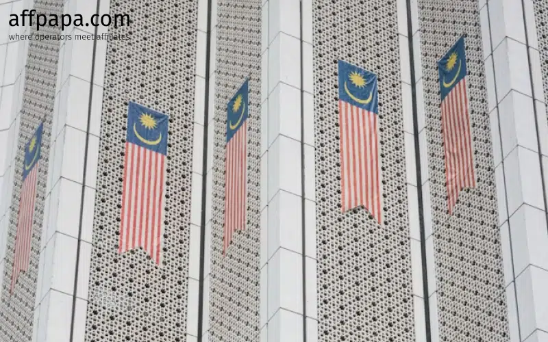 Hundreds arrested in illegal gambling raid in Malaysia