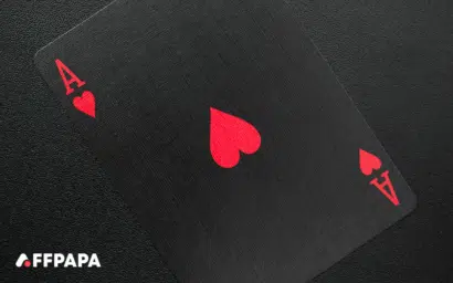 Live Streaming Strategy with a Human Edge